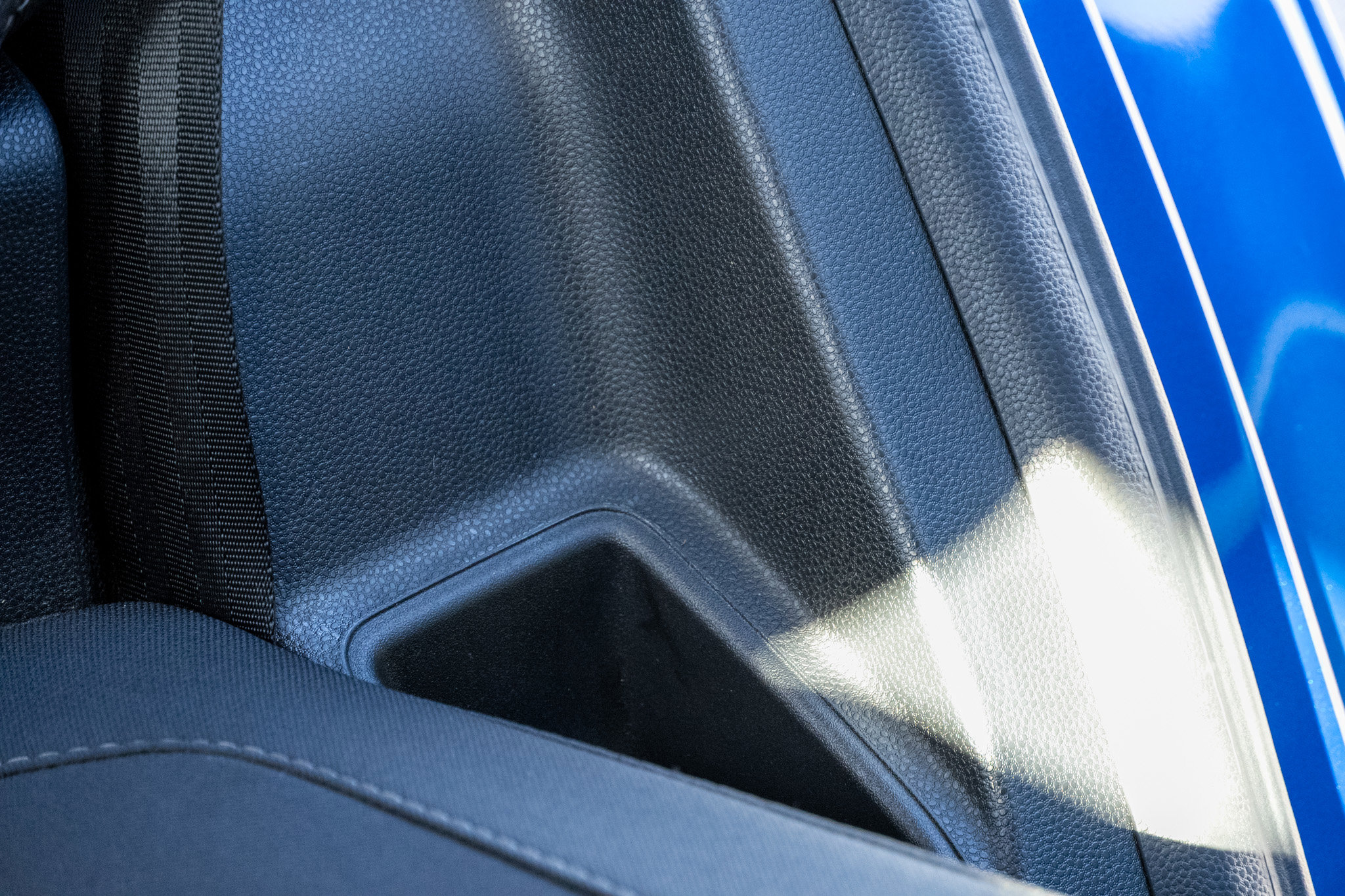 Used 2020 Ford EcoSport SE w/ SE Convenience Package image 32