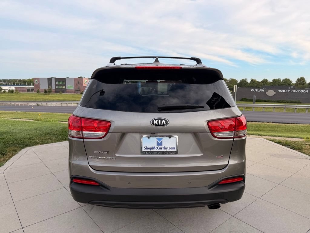Used 2017 Kia Sorento FWD w/ LX Convenience Package image 8
