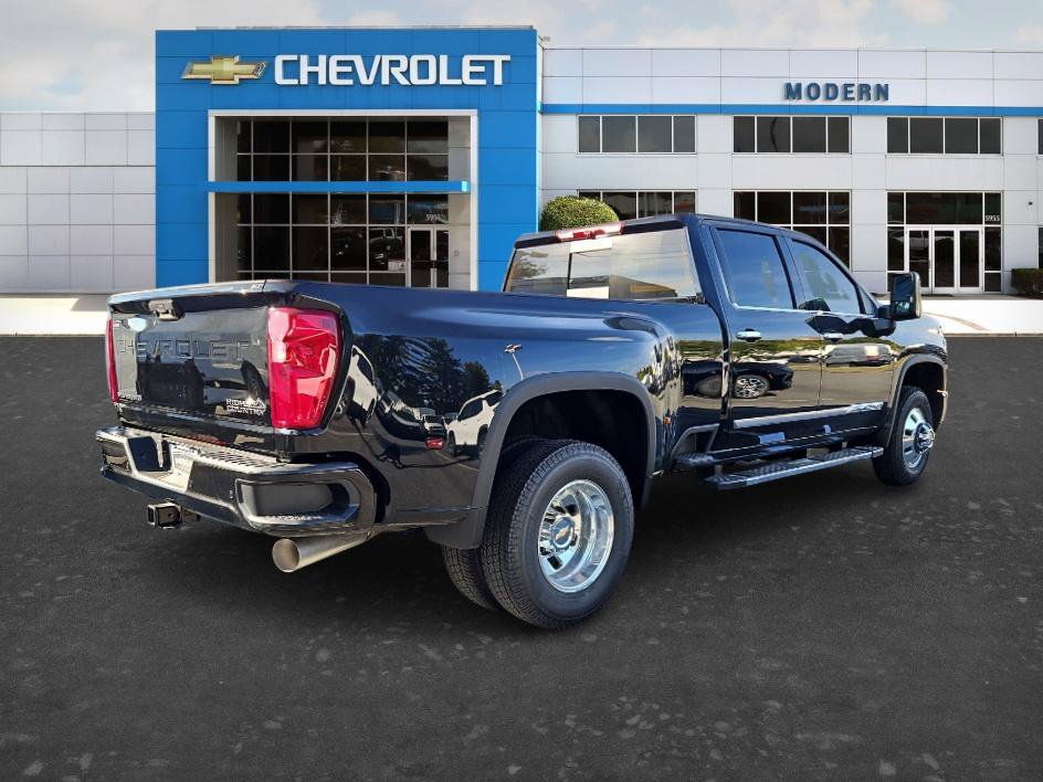 New 2026 Chevrolet Silverado 3500 High Country AWD/4WD image 6