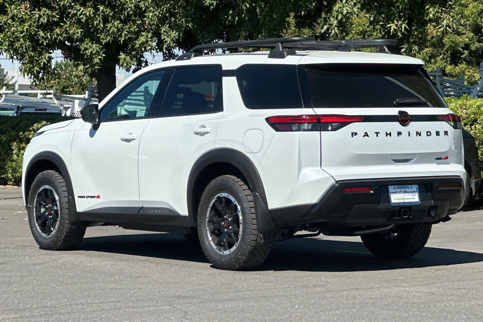 New 2026 Nissan Pathfinder Rock Creek w/ Rock Creek Premium Package AWD/4WD image 5