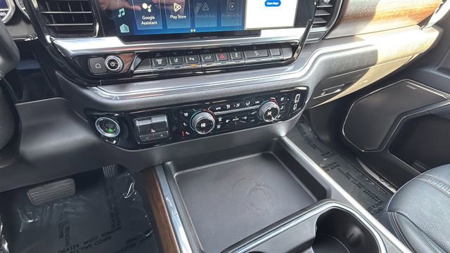 Used 2024 Chevrolet Silverado 2500 High Country w/ High Country Premium Package image 13