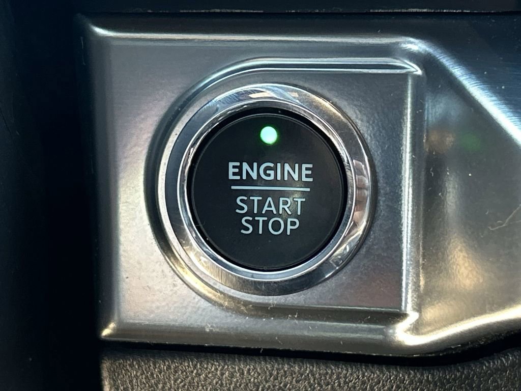 Used 2023 Ford F150 Lariat w/ Equipment Group 502A High image 17