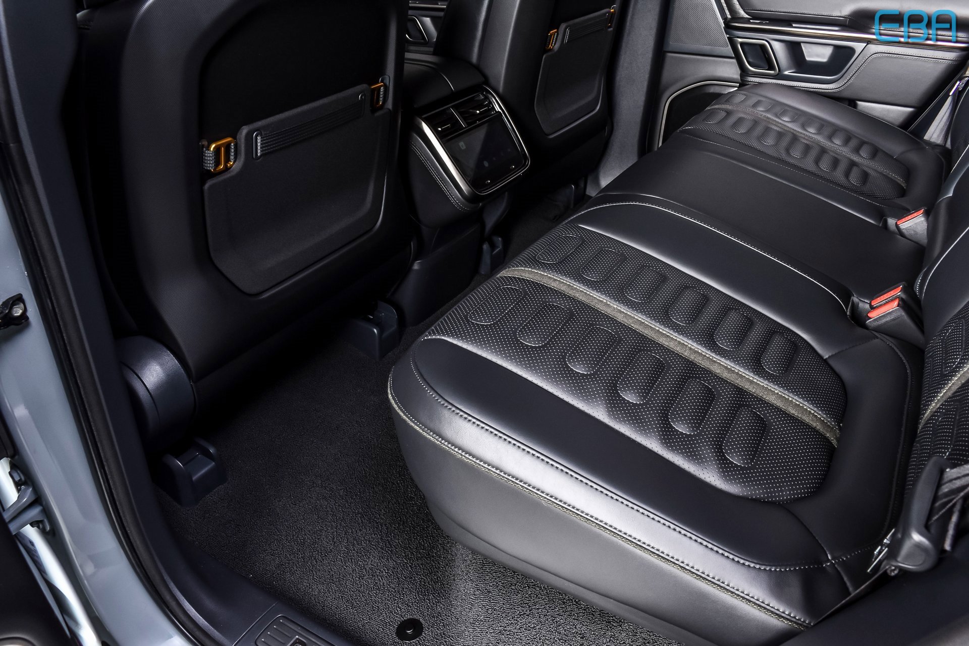 Used 2022 Rivian R1T Adventure image 16