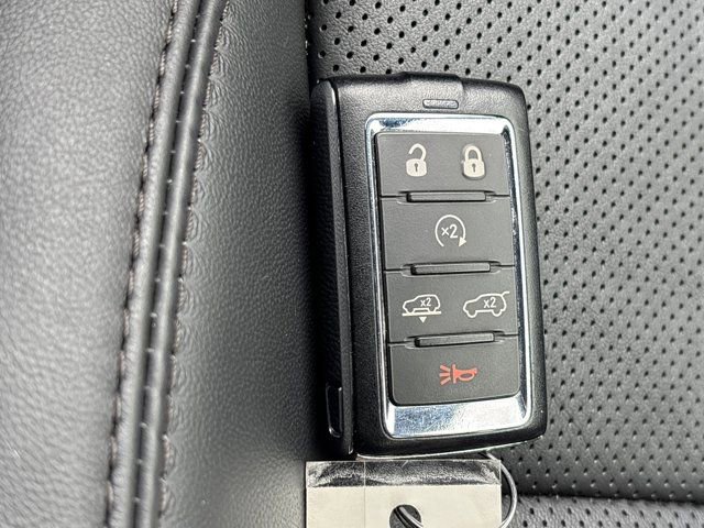 Used 2023 Jeep Wagoneer Series III w/ Premium Group I image 57