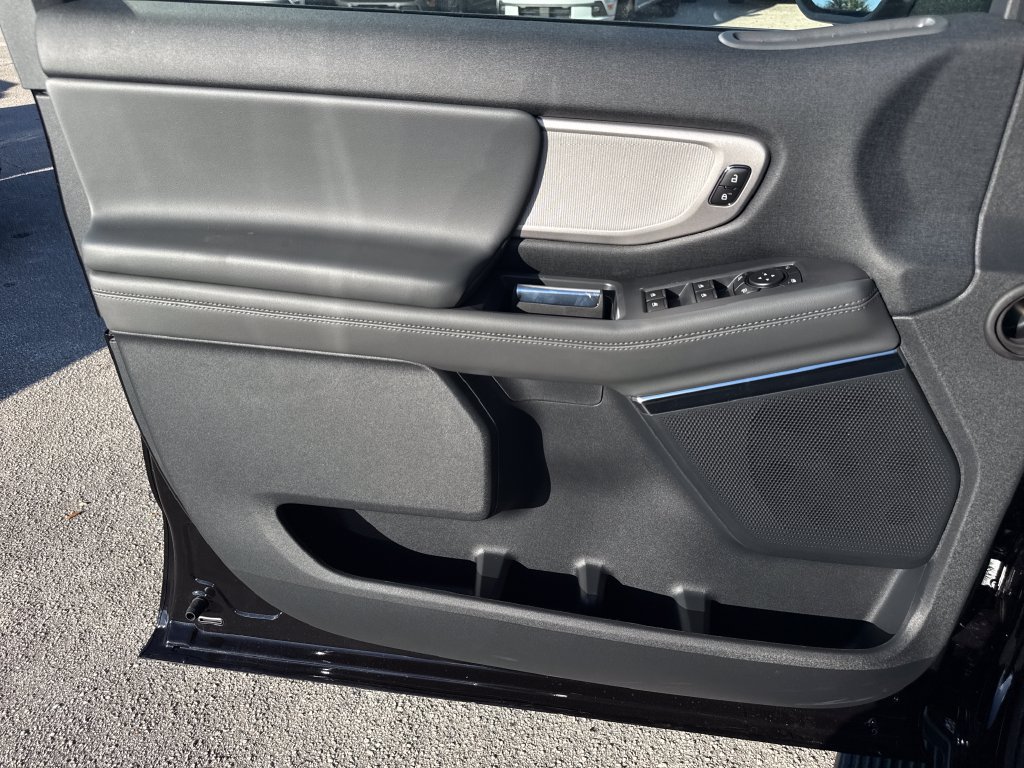 New 2027 Ford Expedition Max Active RWD image 16