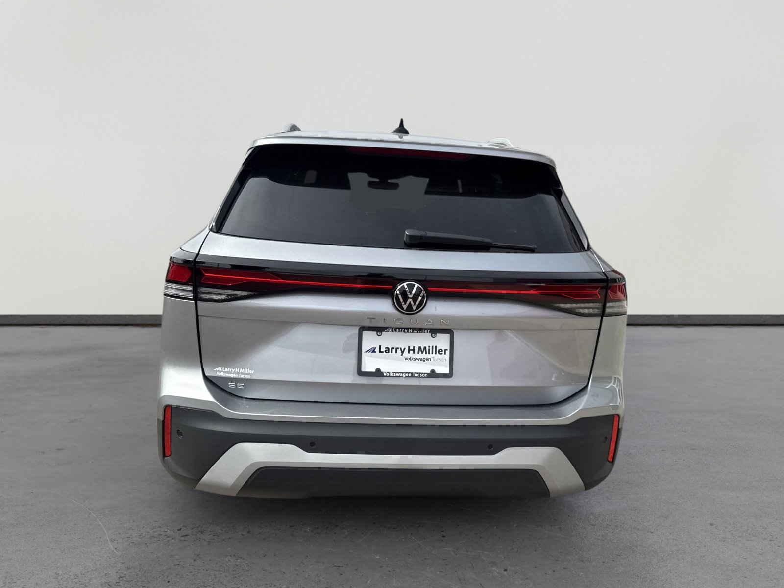 New 2026 Volkswagen Tiguan SE image 5
