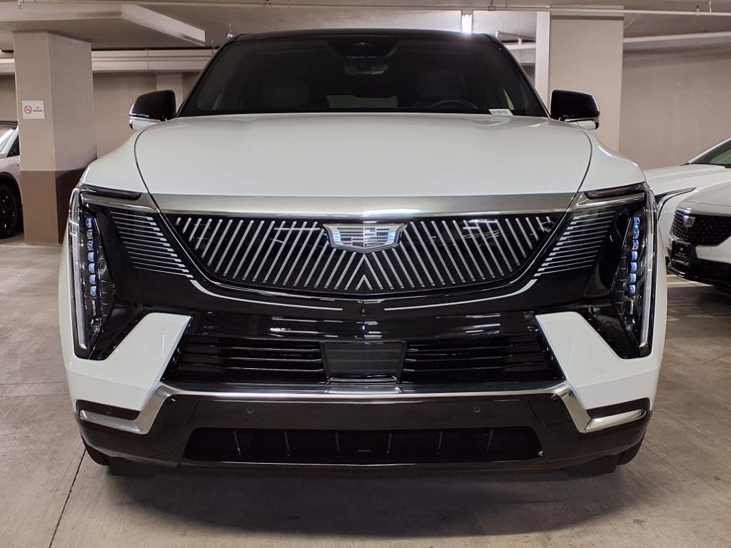 Used 2025 Cadillac Escalade IQ Luxury 1 image 2
