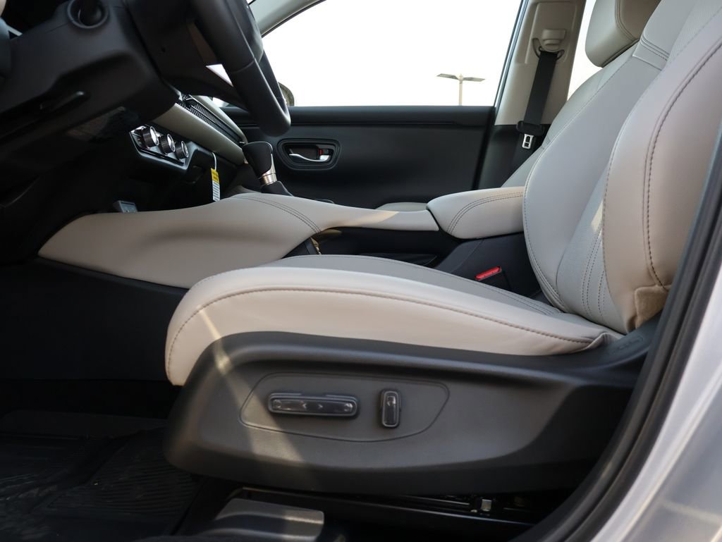 Certified 2026 Honda HR-V EX-L image 31