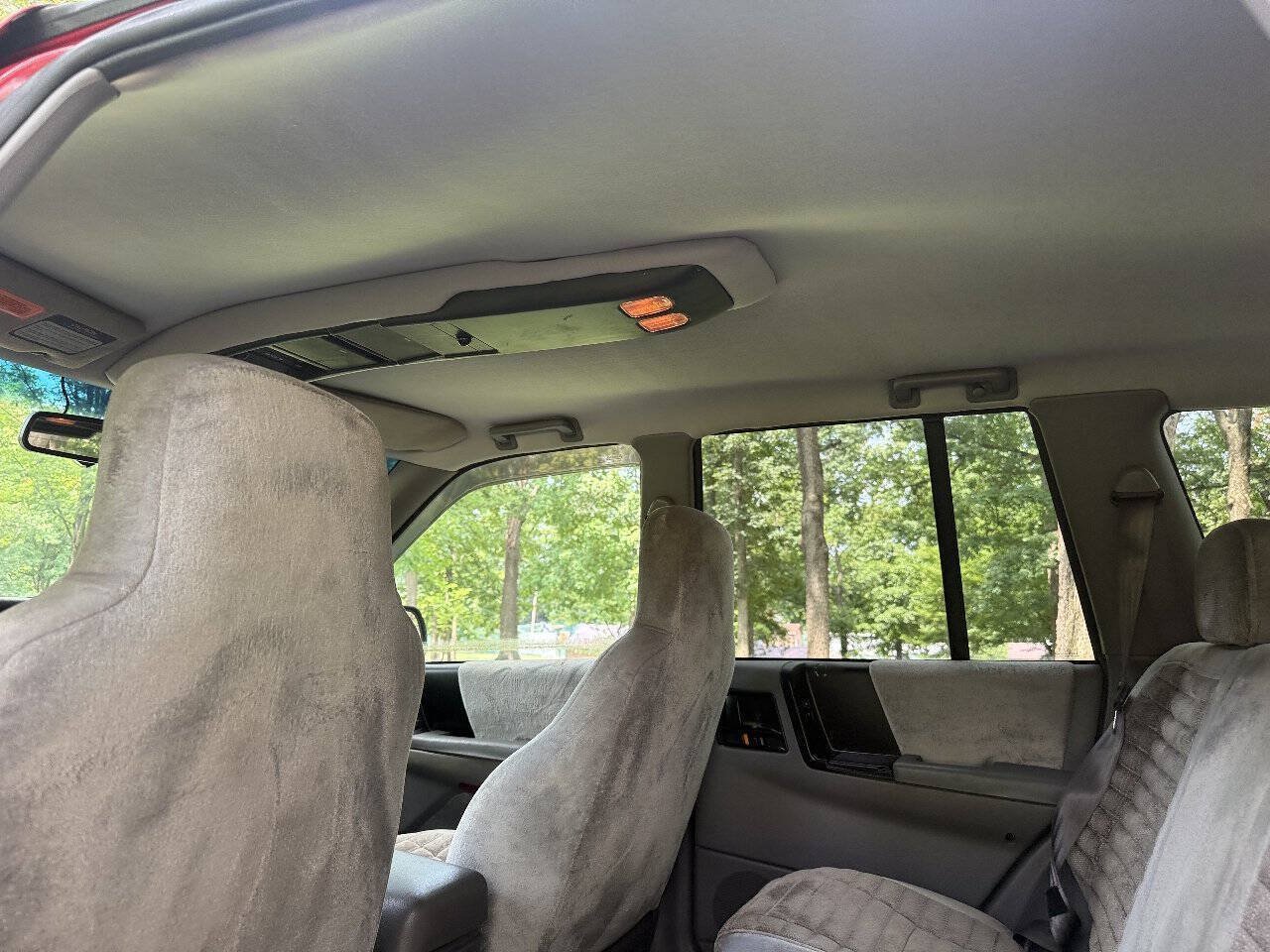Used 1995 Jeep Grand Cherokee Laredo AWD/4WD image 29