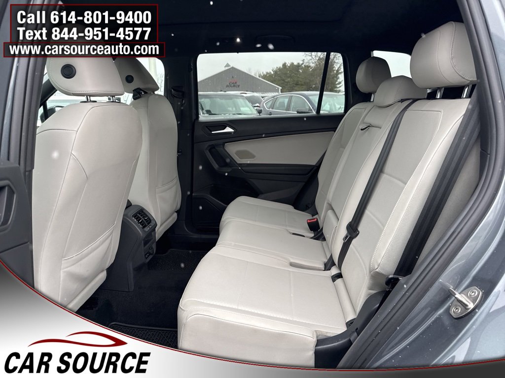 Used 2020 Volkswagen Tiguan SE R-Line image 38