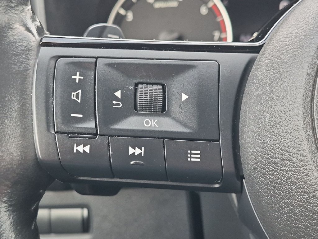 Used 2023 Nissan Rogue SV w/ SV Premium B Package AWD/4WD image 15