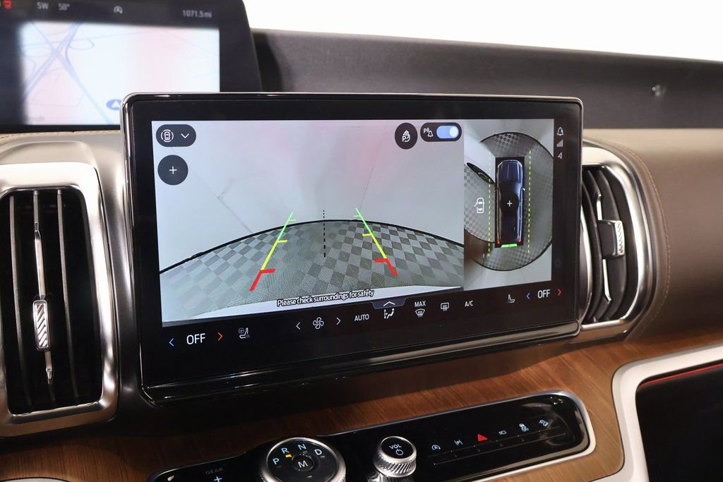 Used 2025 Ford Expedition Max King Ranch image 7