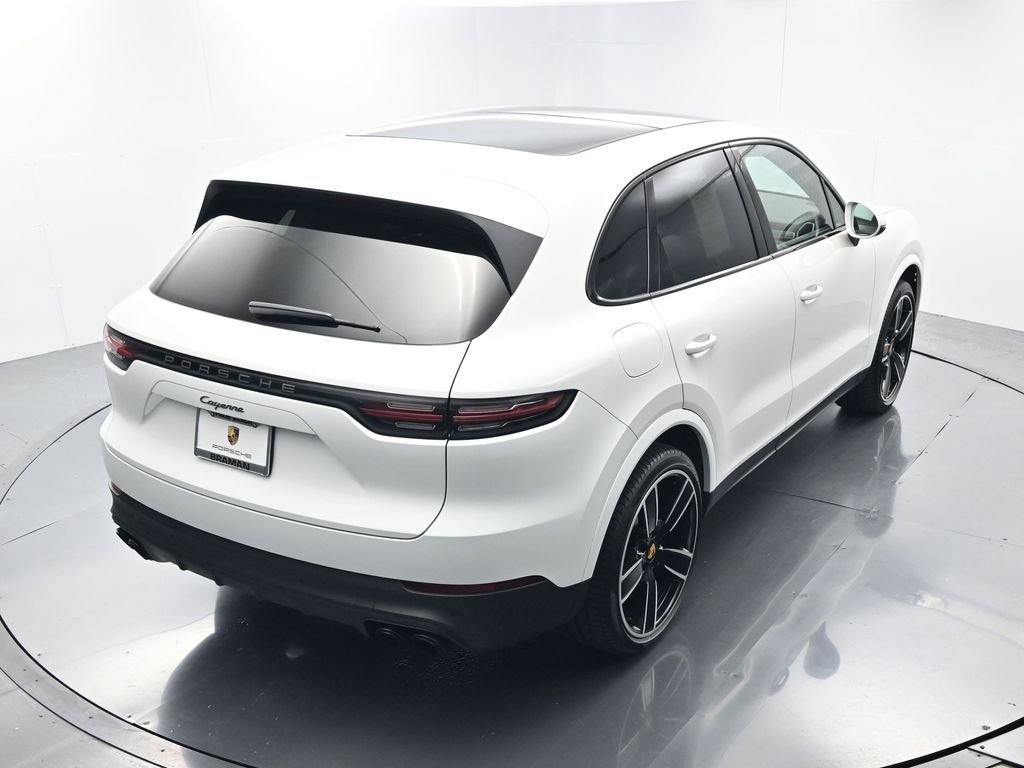 Certified 2023 Porsche Cayenne Platinum Edition AWD/4WD image 39