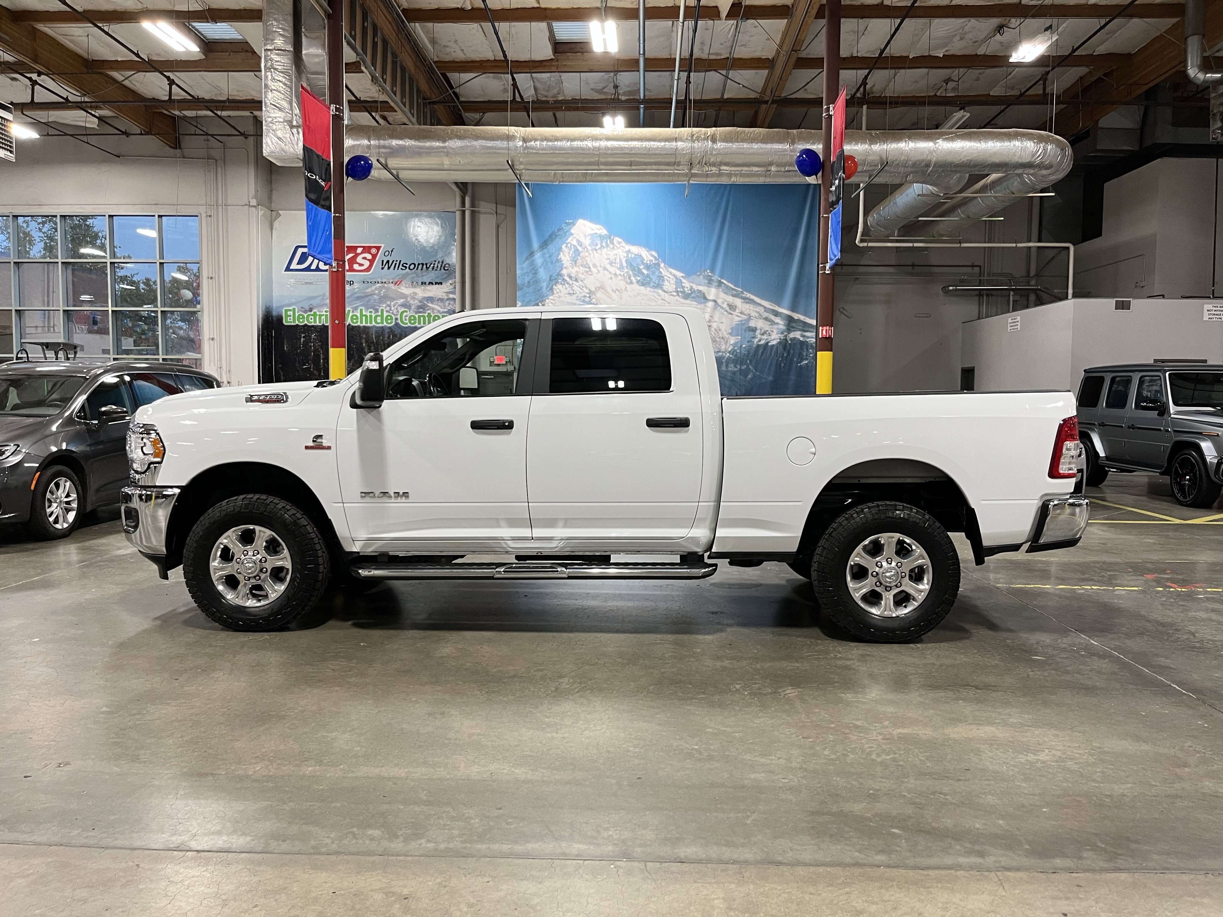 Used 2024 RAM 2500 Big Horn image 2