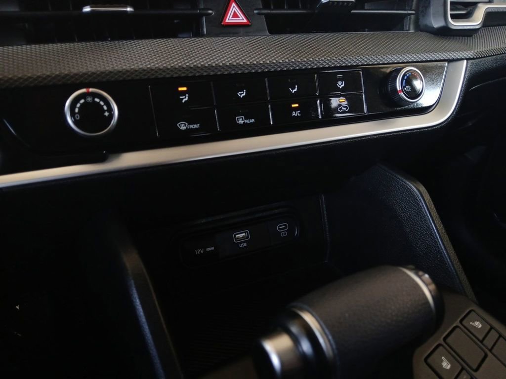 Used 2024 Kia Sportage LX image 20