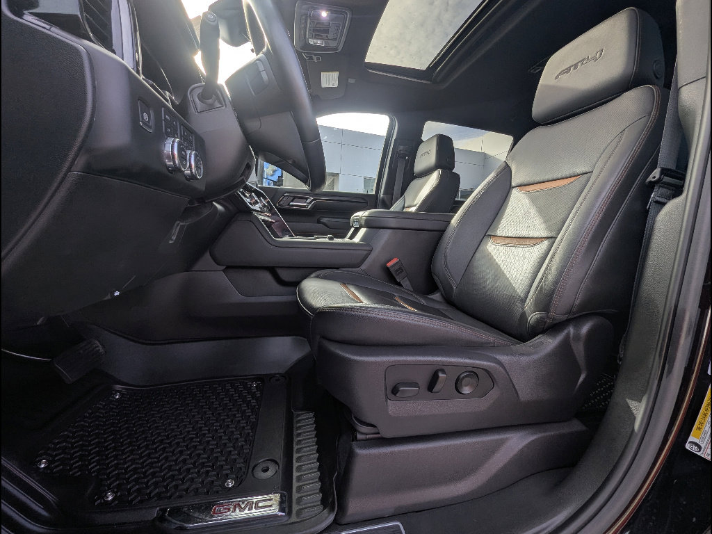 Used 2025 GMC Sierra 2500 AT4 w/ AT4 Premium Plus Package image 21