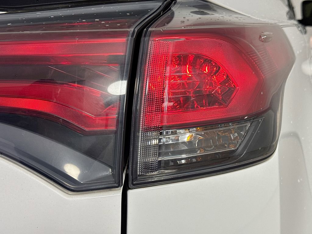 Used 2016 Toyota RAV4 XLE FWD image 30