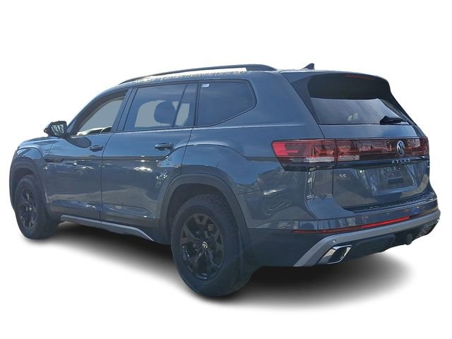 Used 2025 Volkswagen Atlas Peak Edition SE image 4