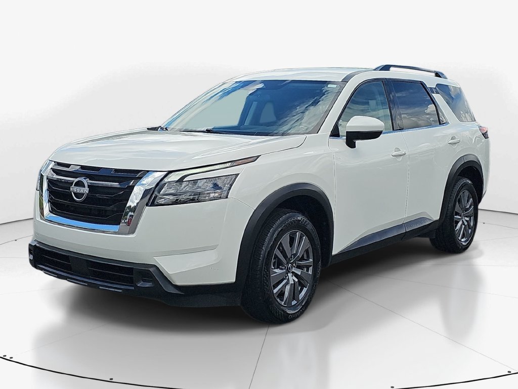 Used 2025 Nissan Pathfinder SV FWD image 11