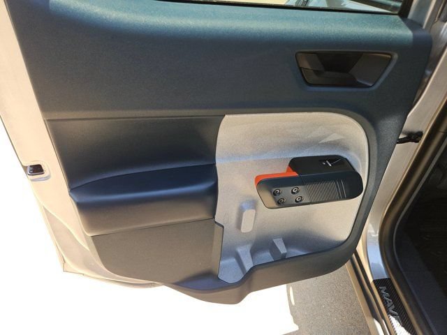 Used 2023 Ford Maverick XLT FWD image 12