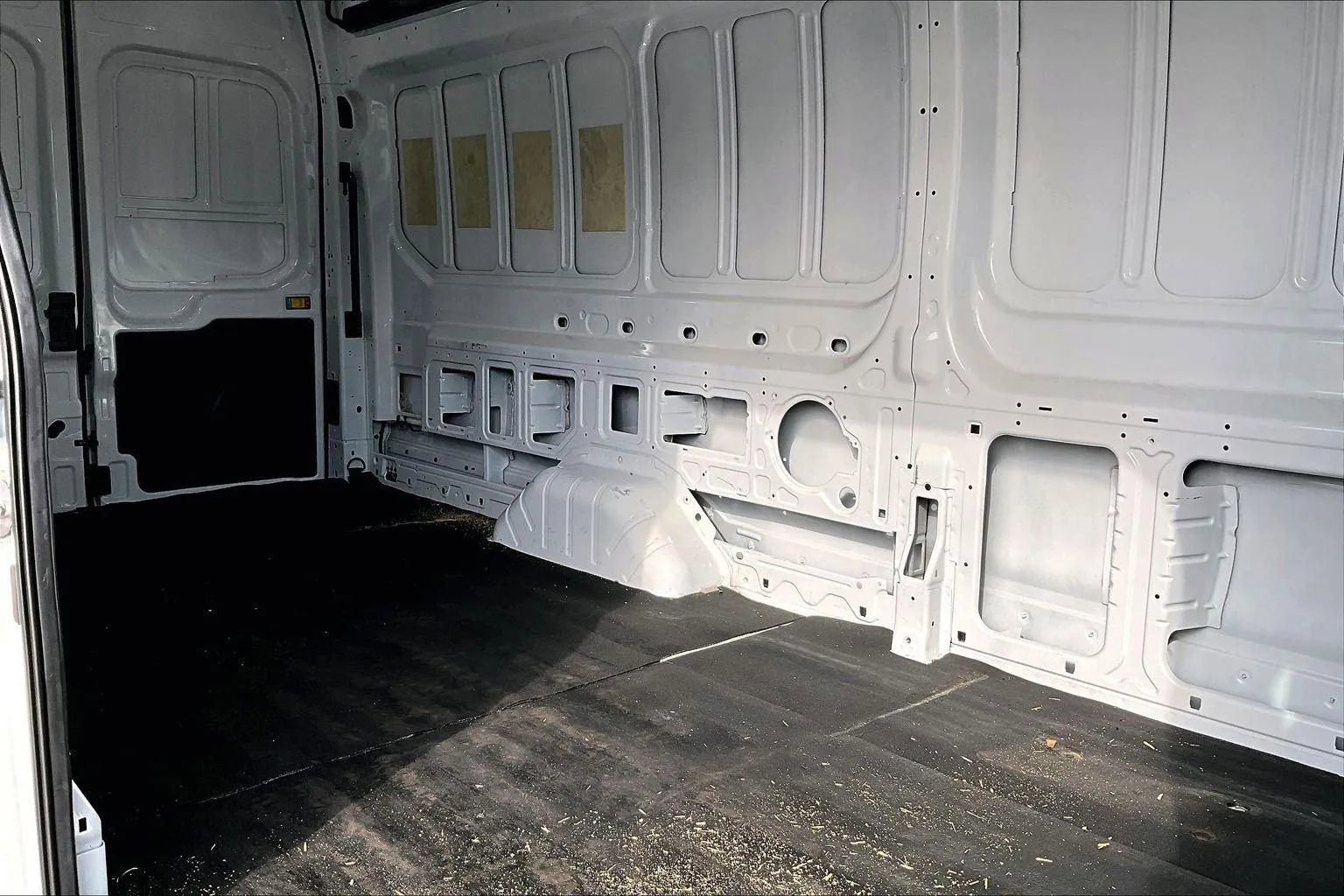 Certified 2024 Ford Transit 250 148 High Roof Extended image 31