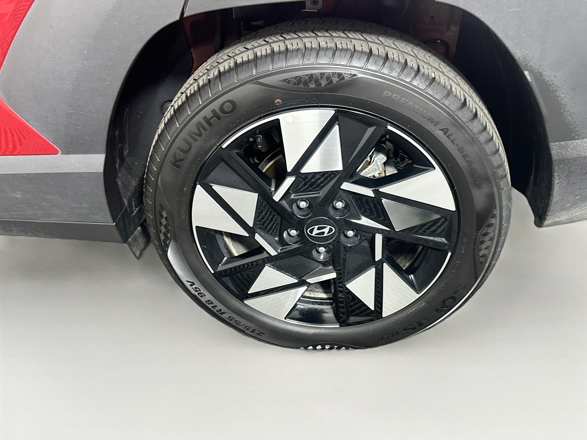 Used 2025 Hyundai Kona SEL FWD image 11