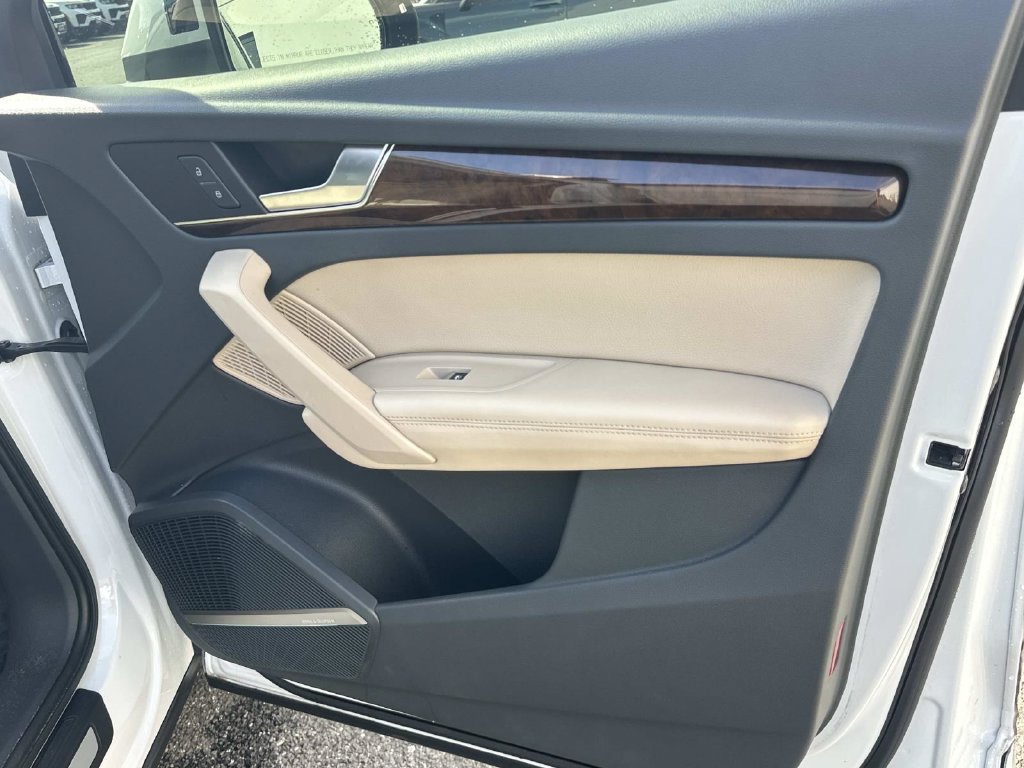 Used 2019 Audi Q5 Prestige AWD/4WD image 12