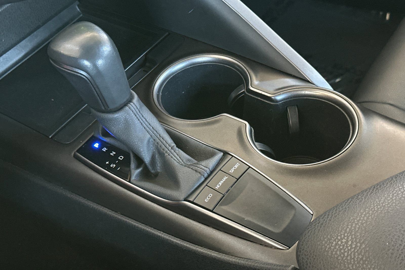 Certified 2024 Toyota Camry SE image 24