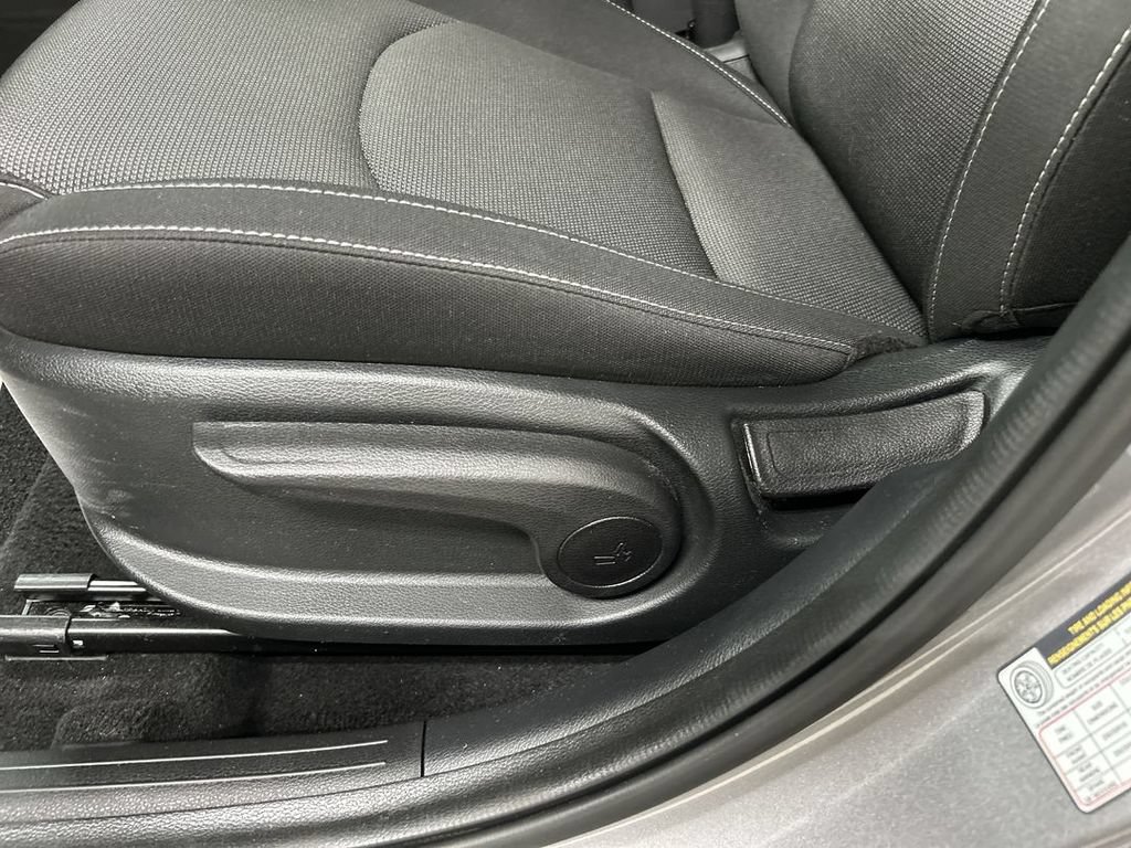 Certified 2023 Kia Forte LXS w/ LXS Technology Package FWD image 10