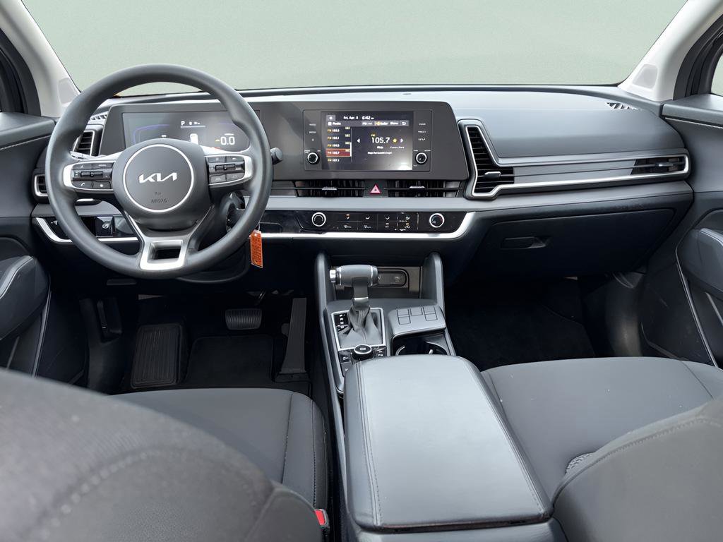 Used 2025 Kia Sportage LX FWD image 20