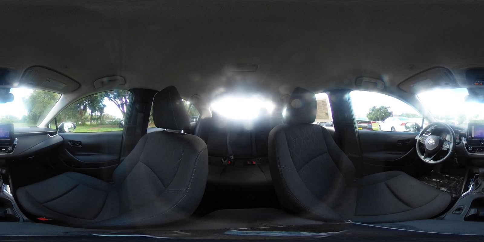 Used 2025 Toyota Corolla LE FWD image 40