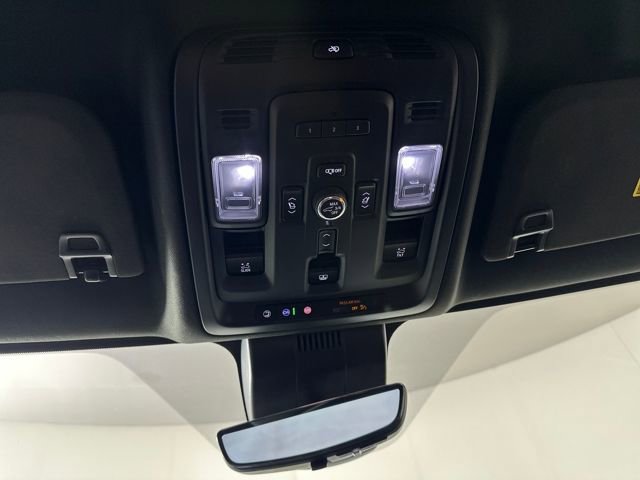 Used 2024 GMC Yukon XL Denali Ultimate image 25