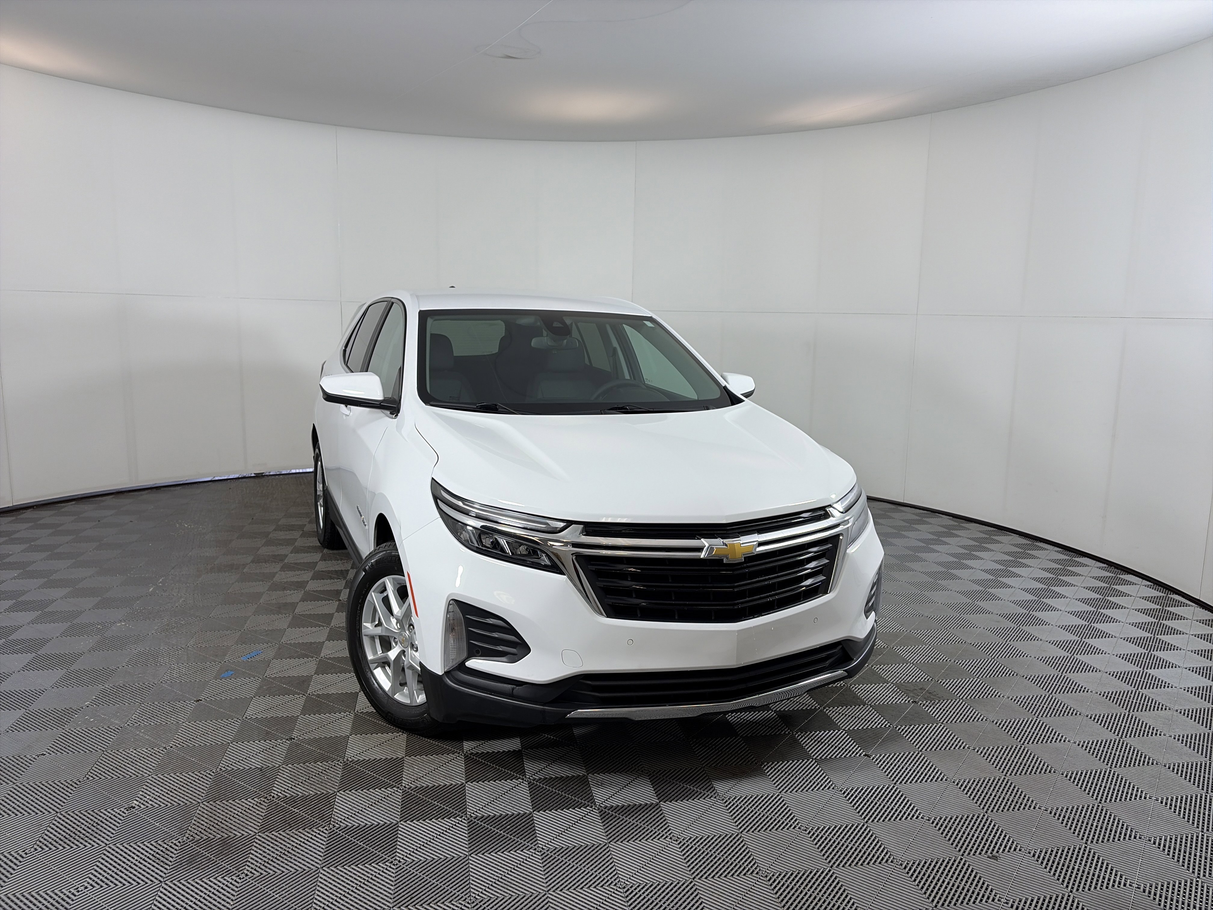 Certified 2023 Chevrolet Equinox LT image 1