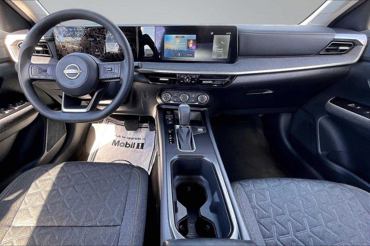 Certified 2025 Nissan Kicks SV FWD image 17