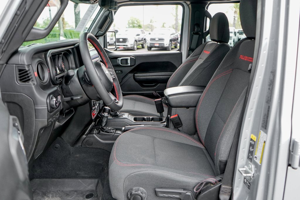 Used 2024 Jeep Gladiator Rubicon w/ Convenience Group image 18