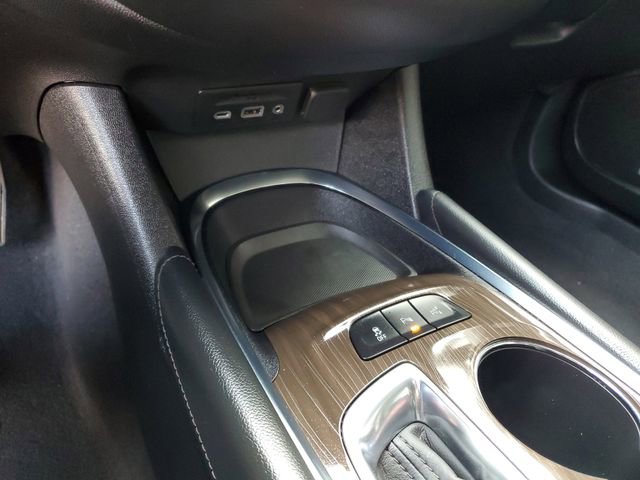 Used 2022 Chevrolet Malibu Premier image 24