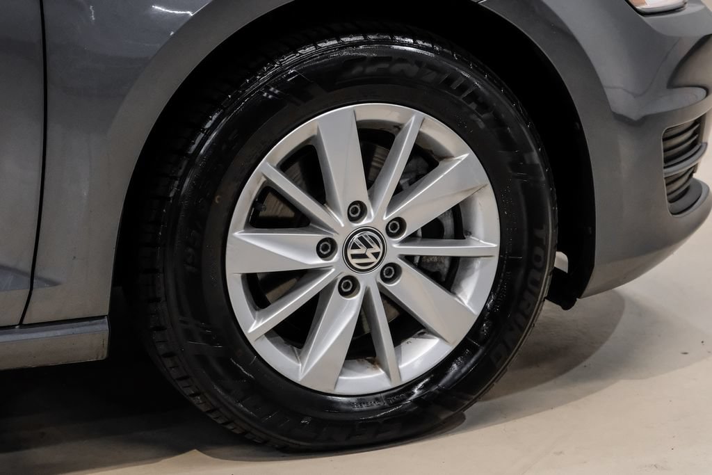 Used 2015 Volkswagen Golf S FWD image 54