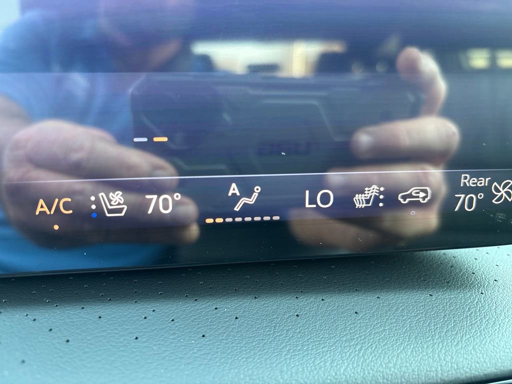 New 2025 Buick Enclave Avenir w/ Super Cruise Package image 30