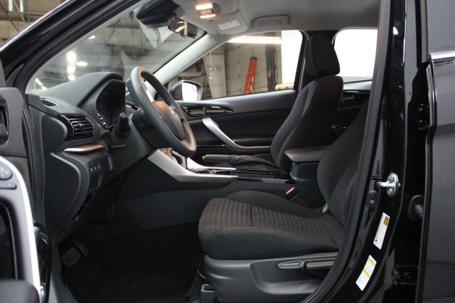 New 2026 Mitsubishi Eclipse Cross LE AWD/4WD image 6