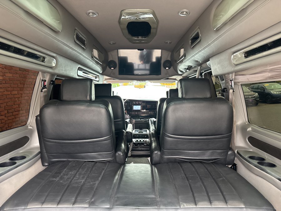 Used 2014 Chevrolet Express 2500 Extended RWD image 51