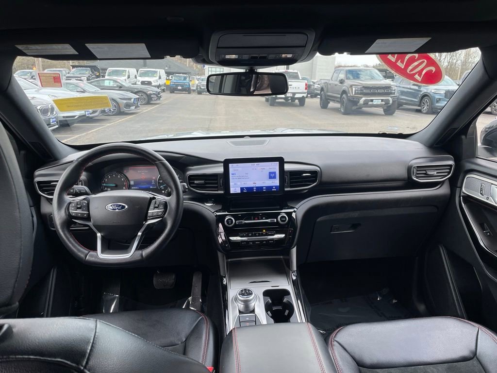 Used 2022 Ford Explorer ST-Line w/ Class IV Trailer Tow Package AWD/4WD image 11