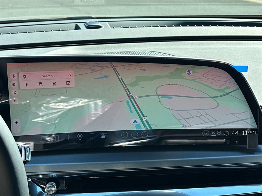 New 2025 Cadillac Lyriq Luxury image 11