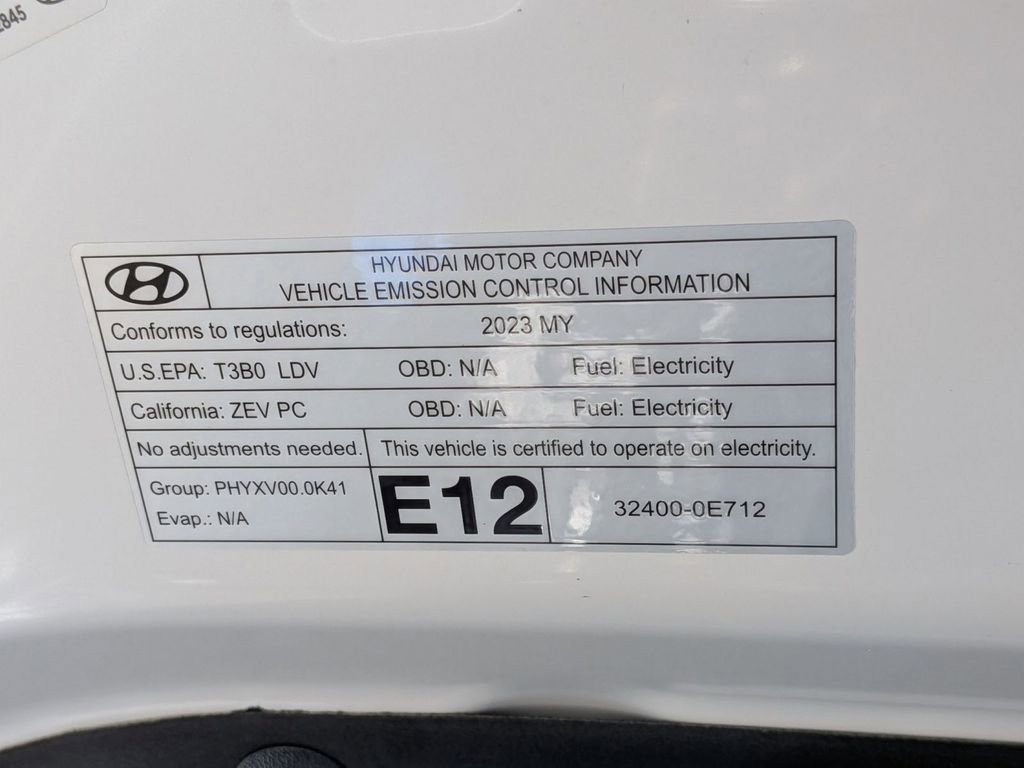 Certified 2023 Hyundai Kona SE w/ Cargo Package image 33