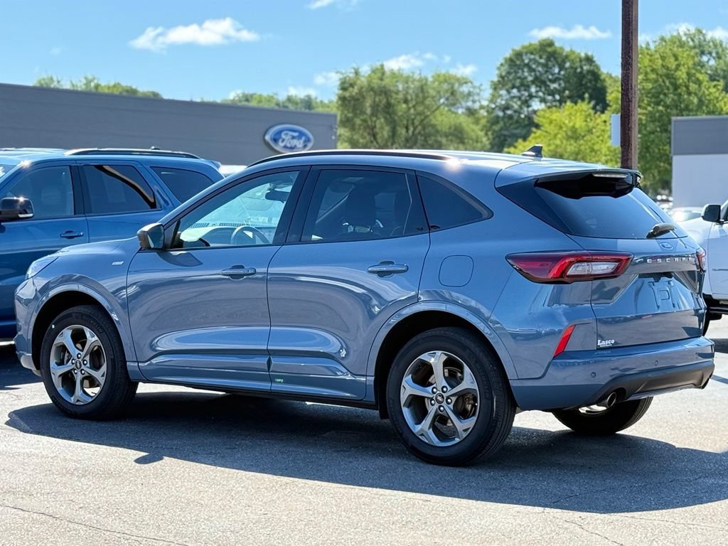 Certified 2024 Ford Escape ST-Line w/ Tech Pack #1 AWD/4WD image 31