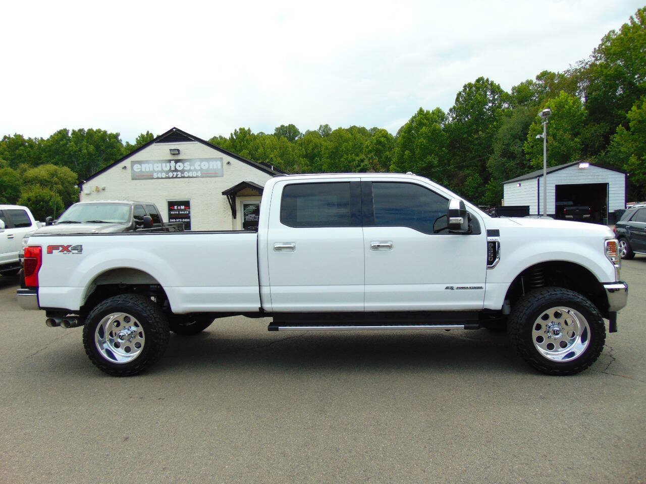 Used 2020 Ford F350 Lariat w/ Lariat Ultimate Package AWD/4WD image 2