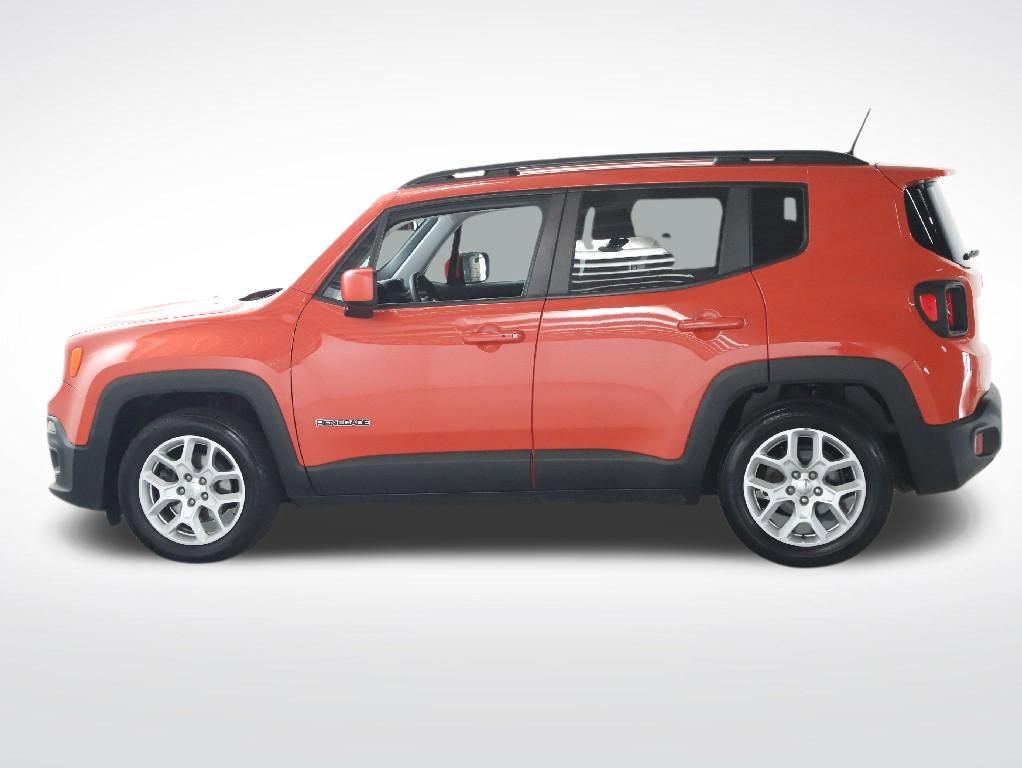 Used 2018 Jeep Renegade Latitude FWD image 36