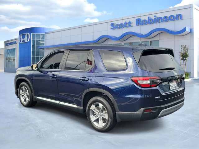 Certified 2025 Honda Pilot EX-L image 3