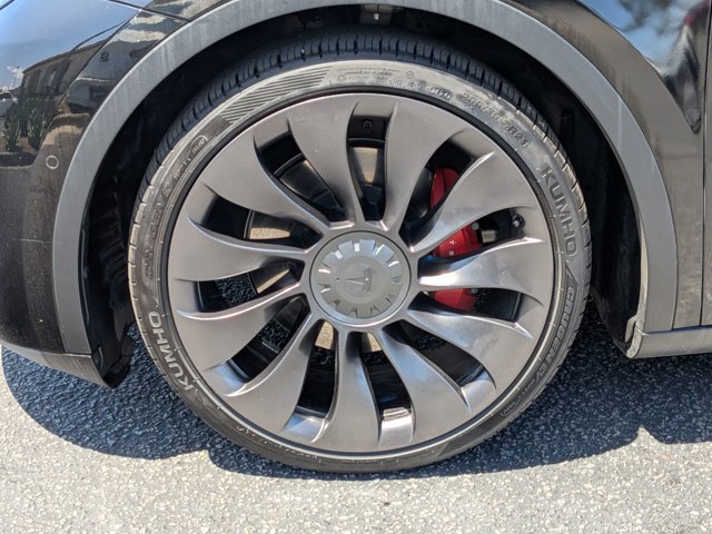 Used 2022 Tesla Model Y Performance AWD/4WD image 24