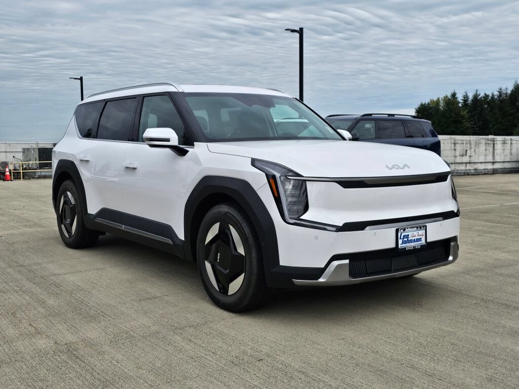 New 2026 Kia EV9 Wind AWD/4WD image 3