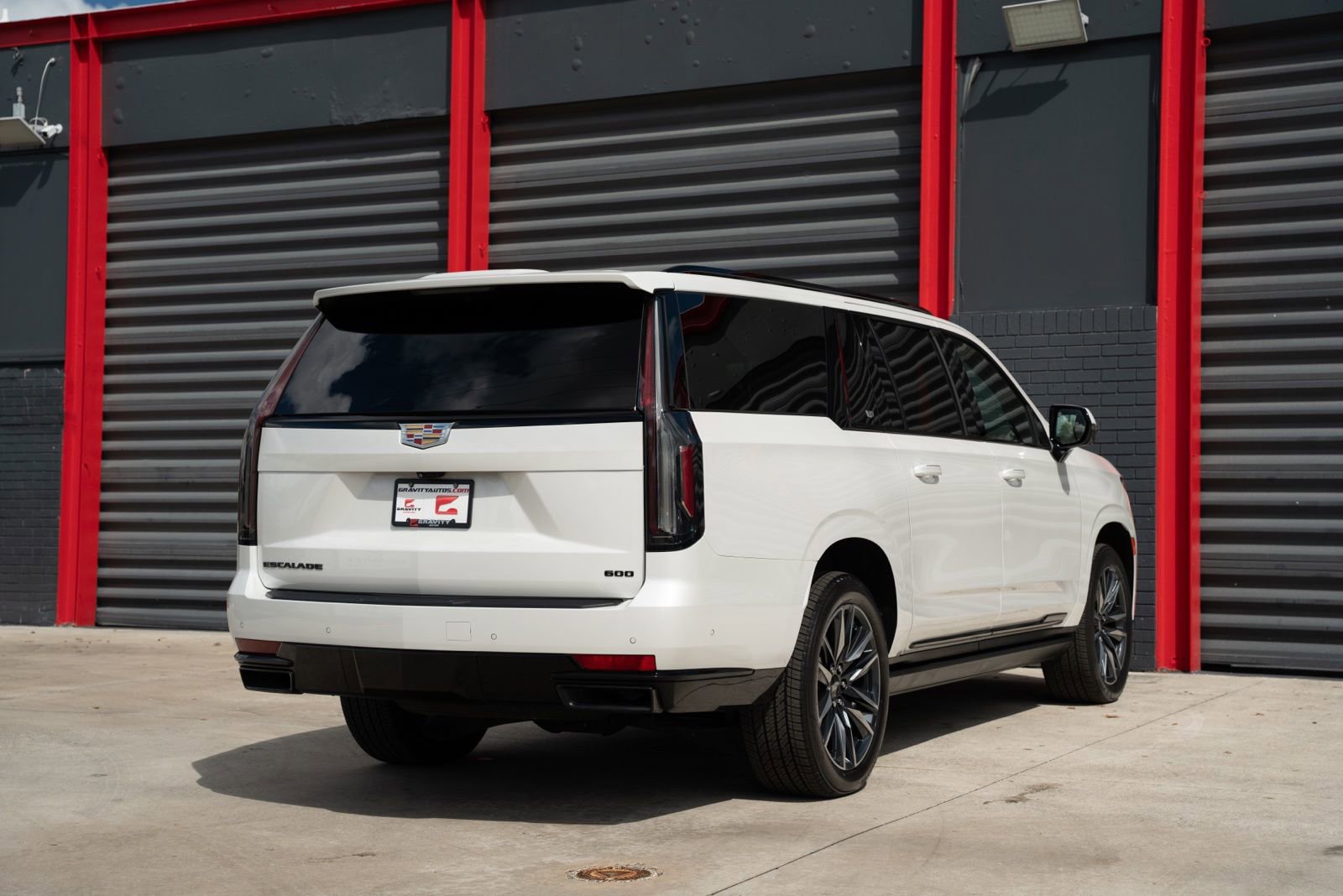 Used 2022 Cadillac Escalade ESV Sport Platinum image 12